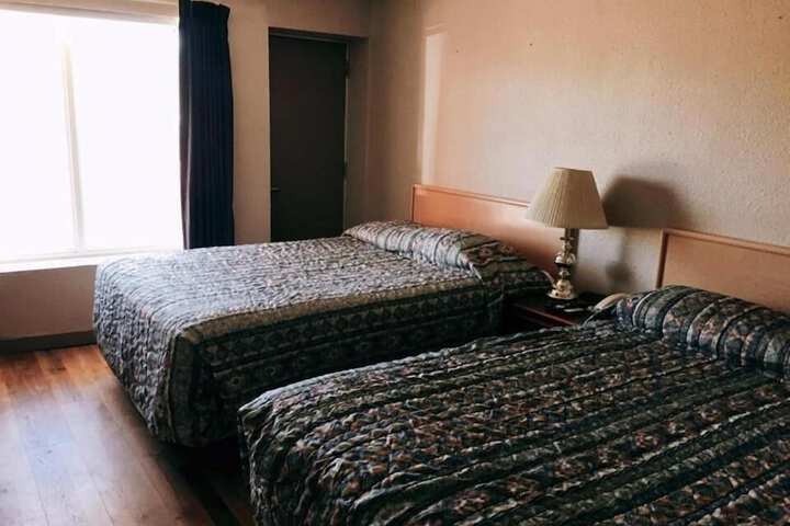Room 8 of 30