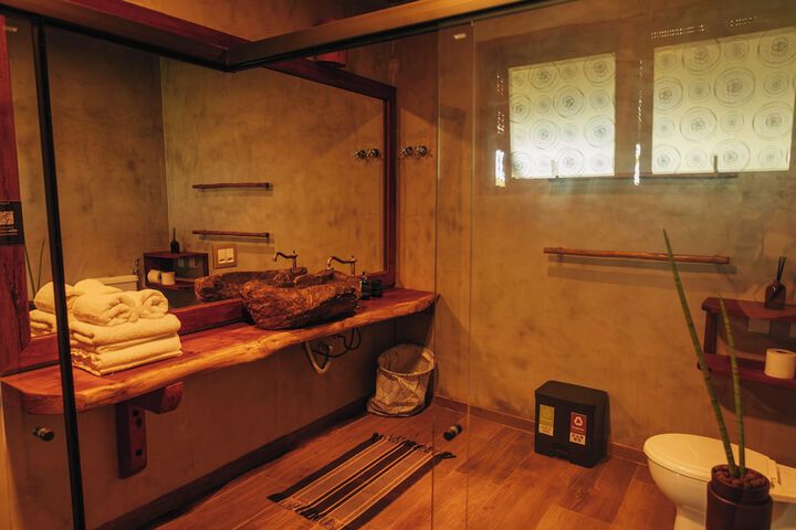 Room 61 of 76