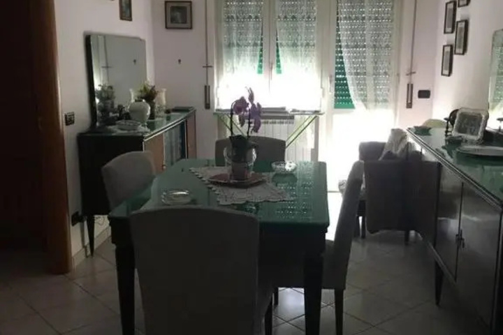 Dining 10 of 10