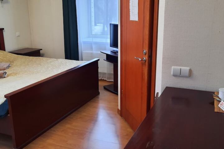 Room 18 of 33