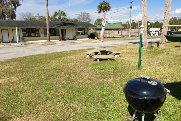 Property Grounds 20 of 20