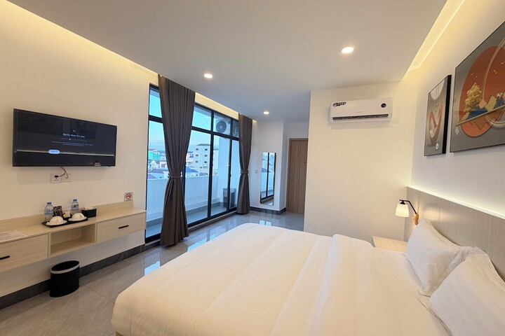 Room 7 of 68