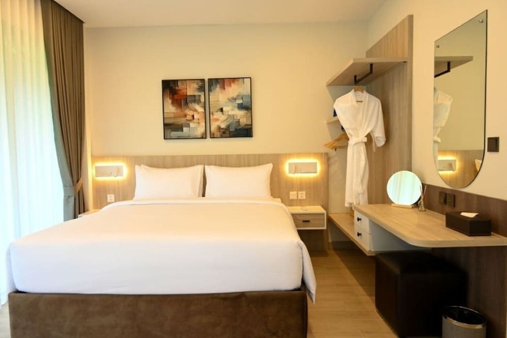 Room 52 of 251