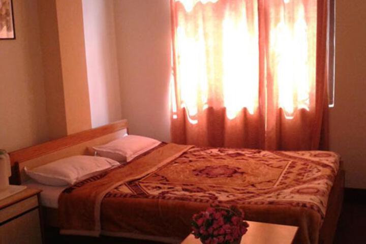 Shilton Lodge & Hotel