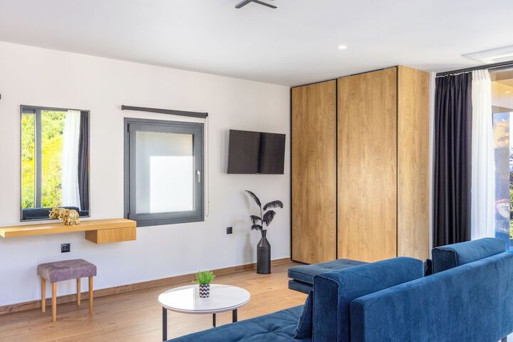 Room 20 of 35