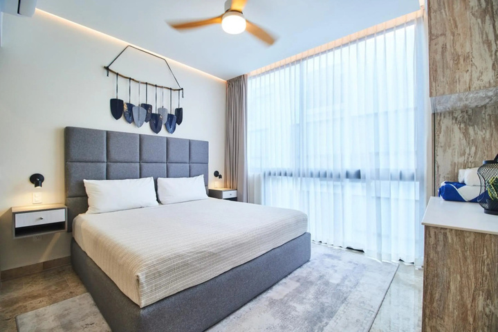 Room 3 of 20