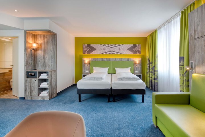 Room 18 of 59