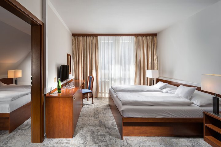Room 7 of 45