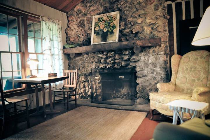 Room 8 of 61