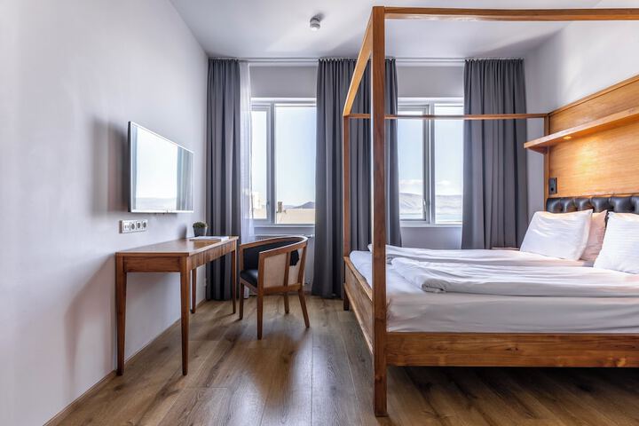 Room 10 of 44