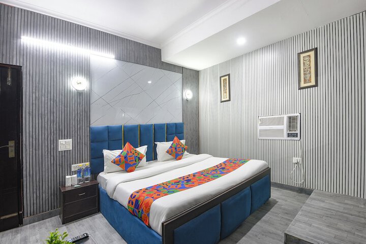 Room 15 of 31