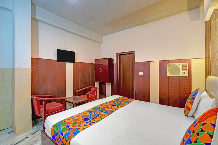 Room 18 of 23