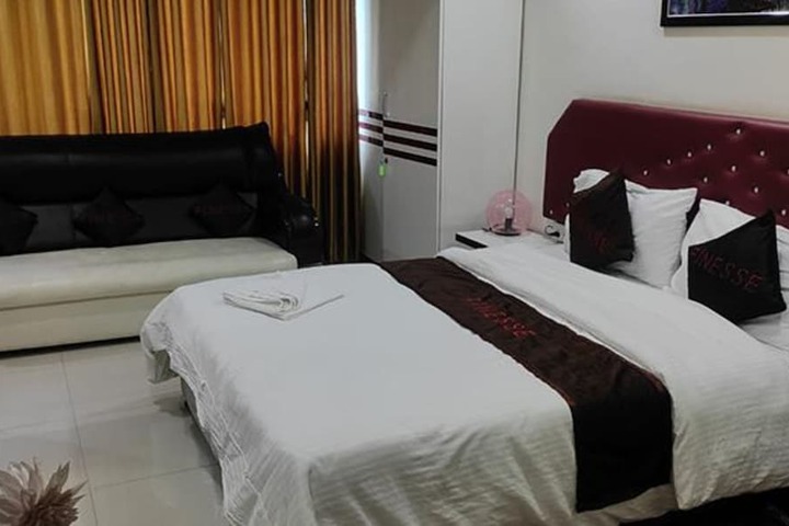 Room 14 of 28