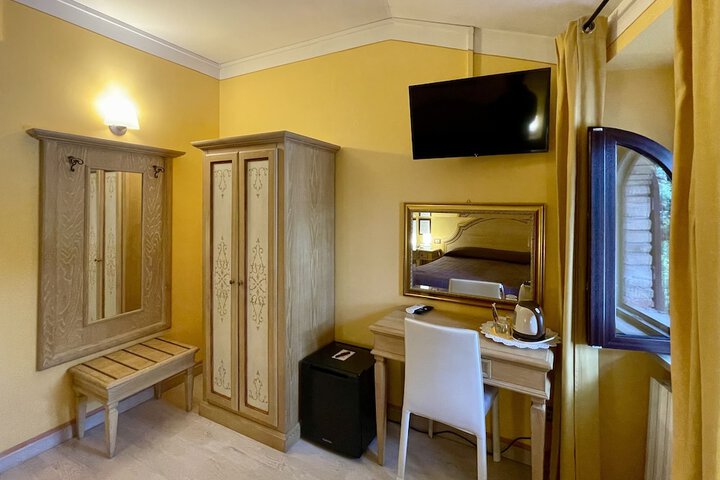 Room 29 of 46