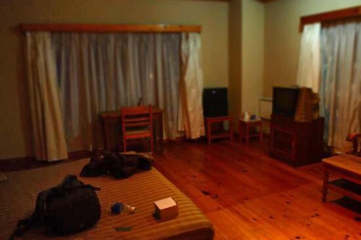 Room 8 of 17