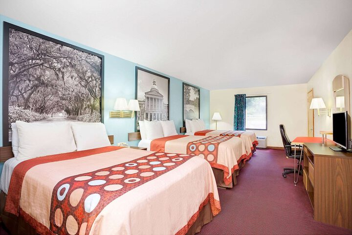 2 Double Beds (5 of 6)