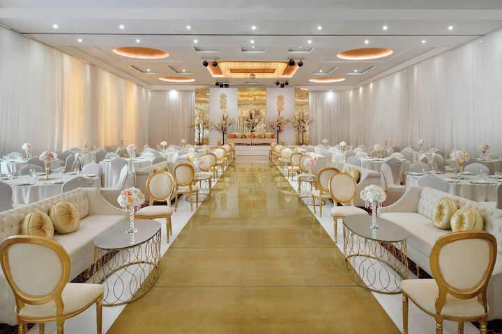 Ballroom/Hall 44 of 51