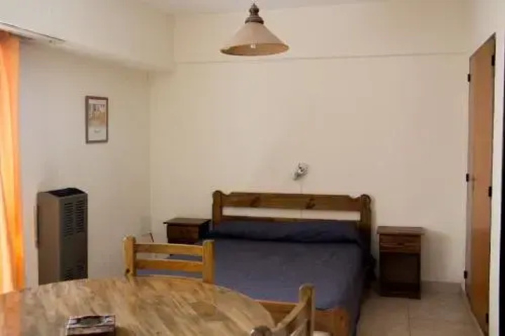 Room 5 of 11
