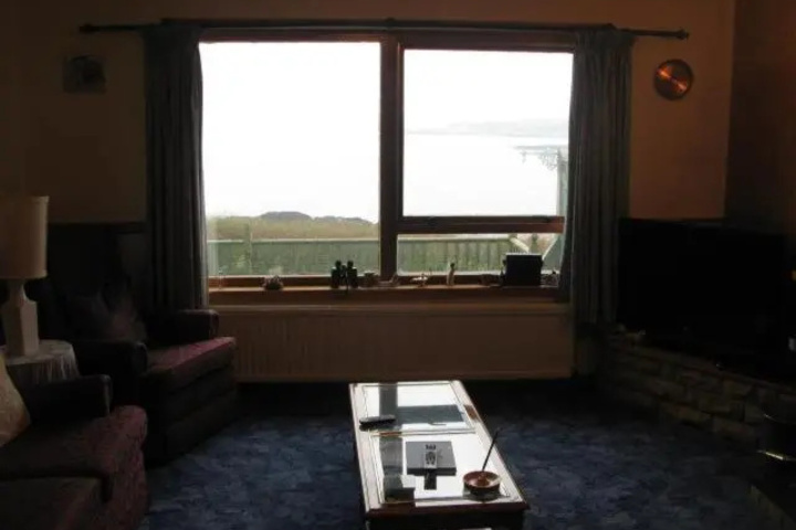 Room 2 of 11