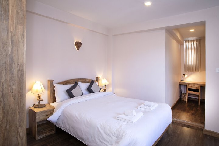 Room 13 of 63