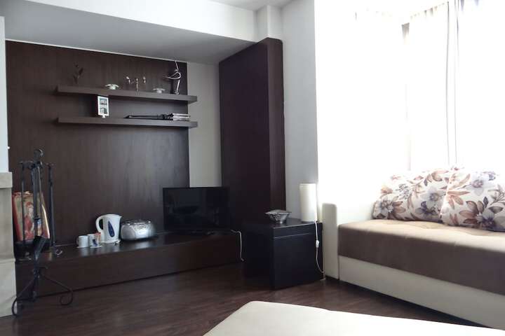 Room 11 of 46