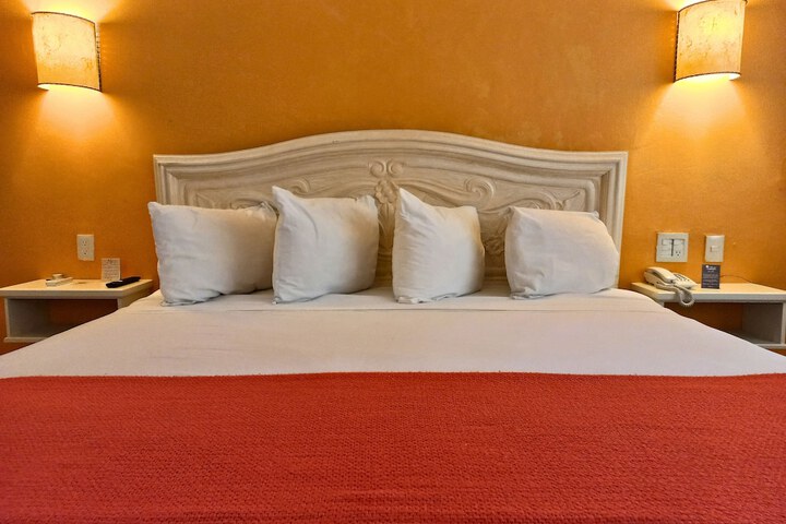Room 15 of 59