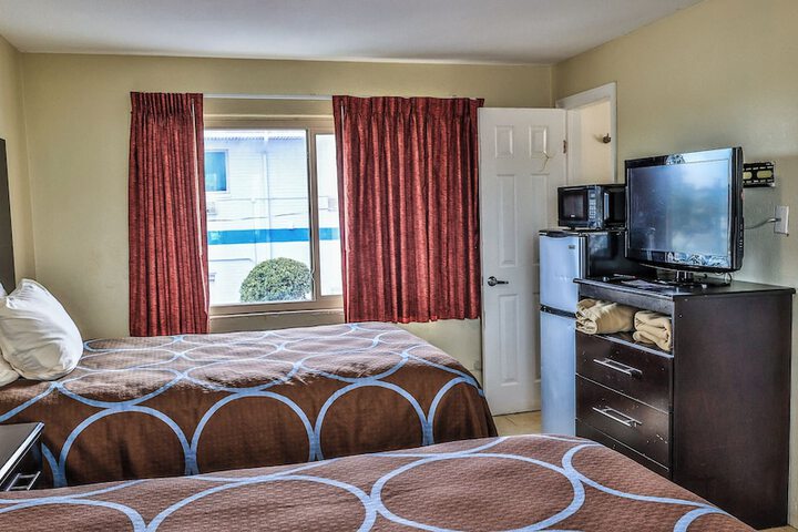 2 Double Beds (19 of 59)