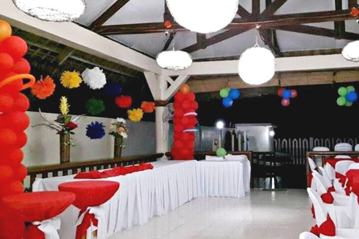 Ballroom/Hall 79 of 116