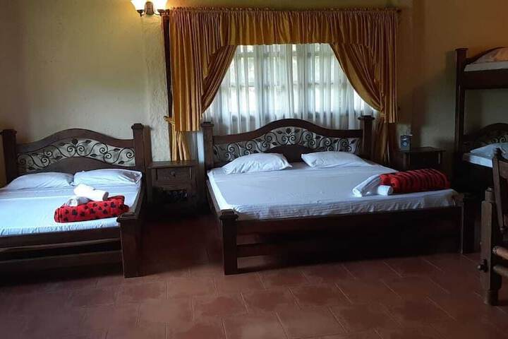 Room 14 of 178