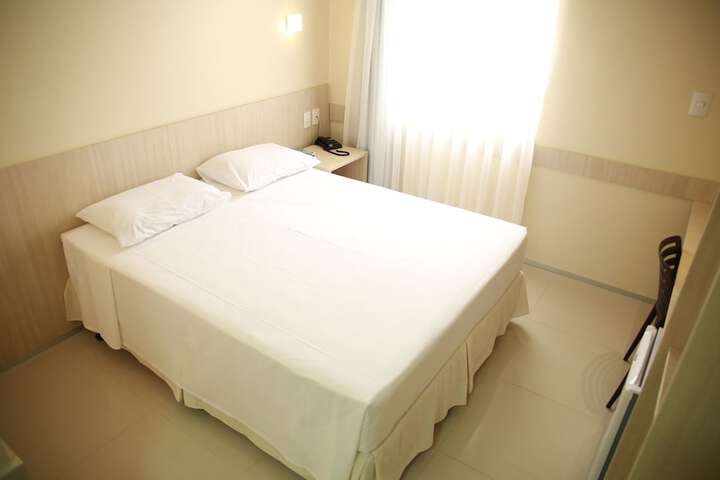 Room 8 of 25