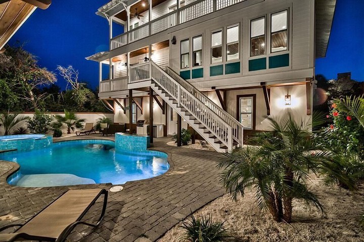 Pool 22 of 27