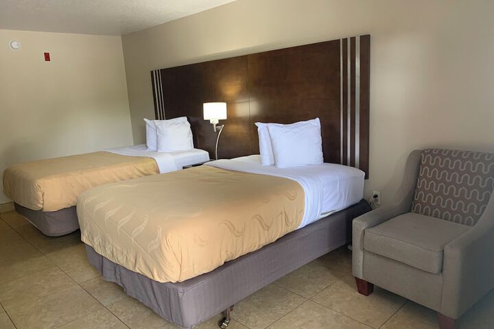 2 Double Beds (2 of 6)