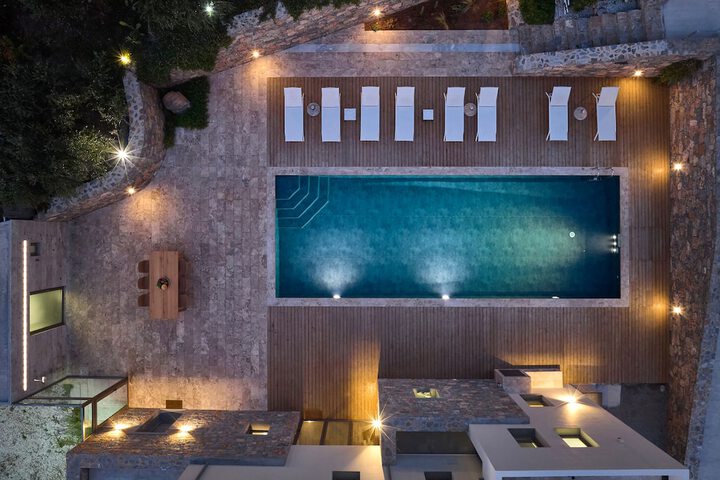 Pool 25 of 44