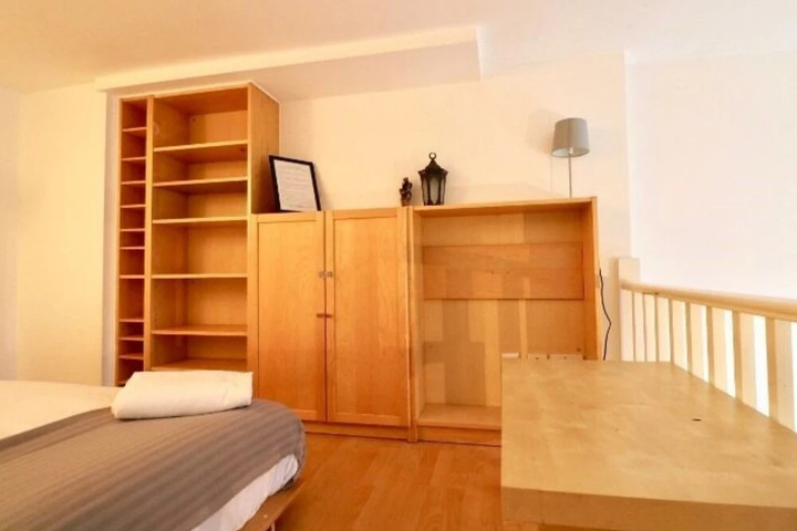 Room 3 of 11