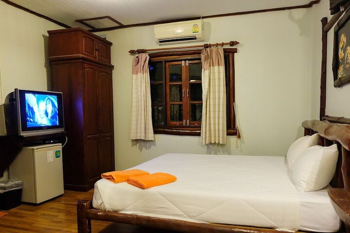 Room 8 of 49