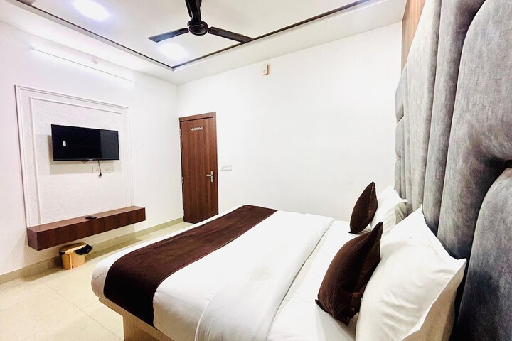 Room 9 of 41