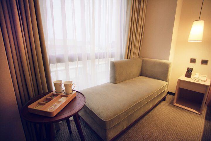 Room 5 of 41