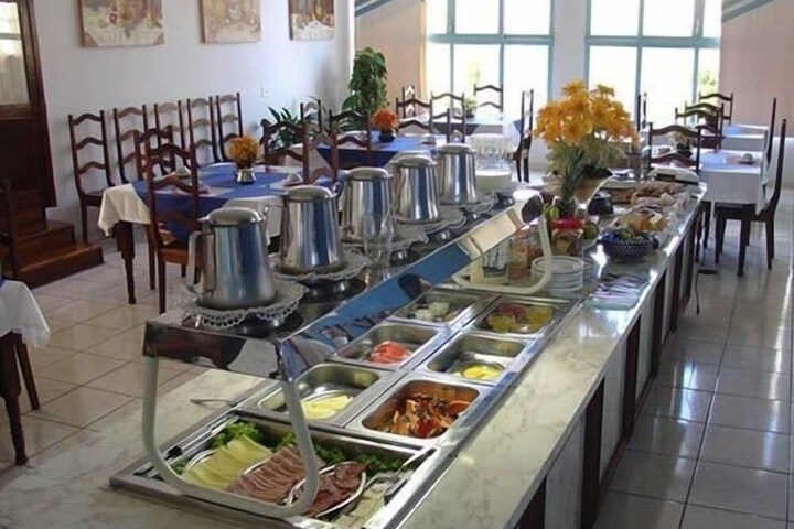 Breakfast/Coffee Service 14 of 22