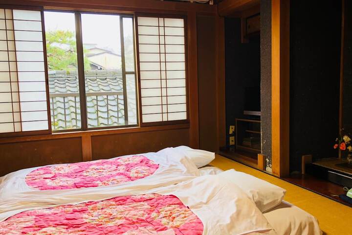 Room 16 of 55