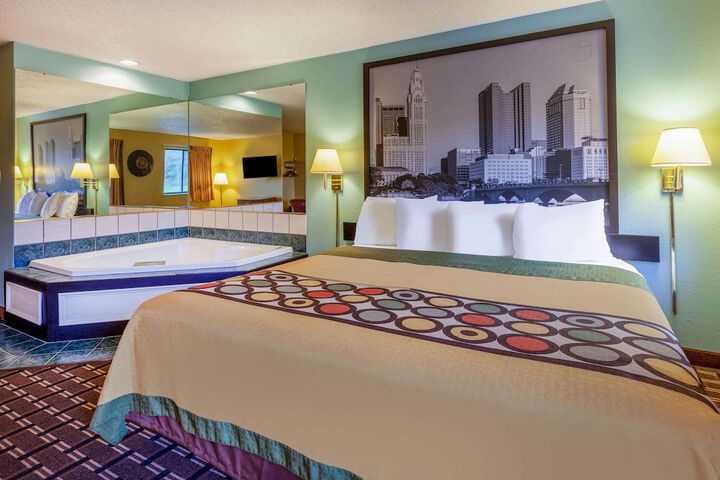 1 King Bed (3 of 15)