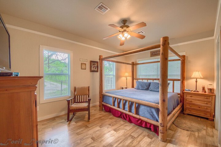 Room 2 of 29