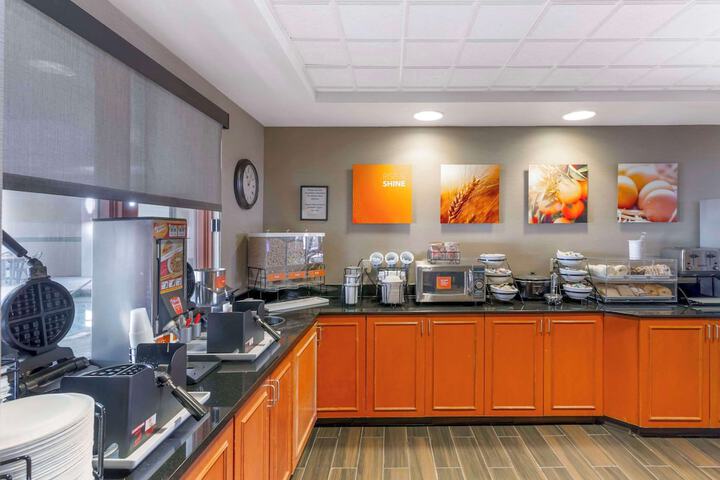 Breakfast/Coffee Service 34 of 38