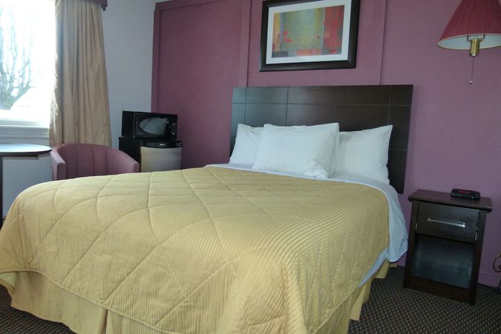 Room 3 of 57