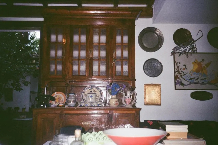 Dining 16 of 20