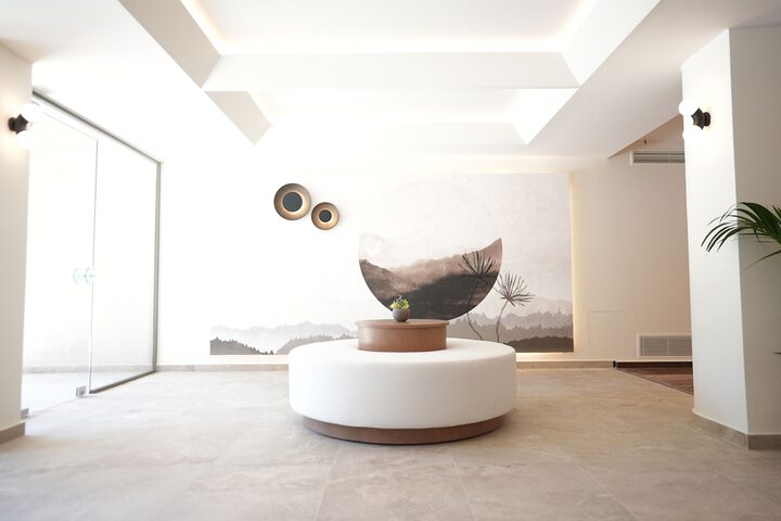 Hotel Interior 139 of 160