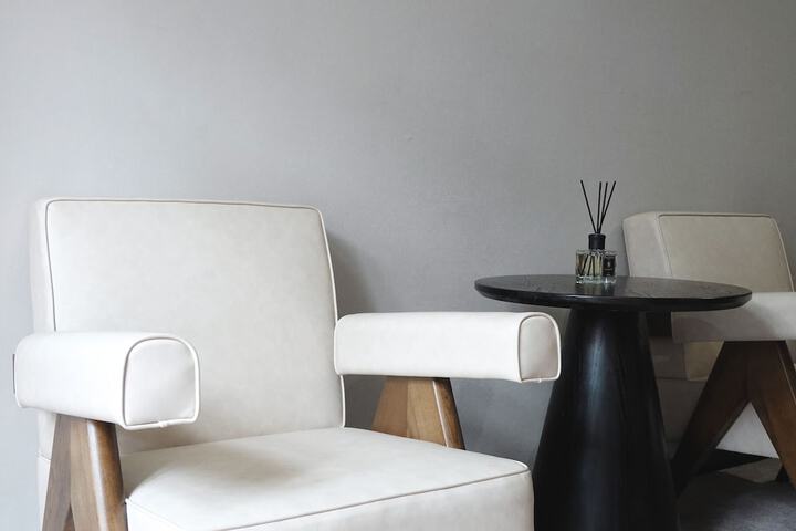 Concierge desk