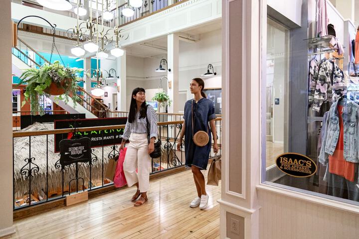 Shopping mall