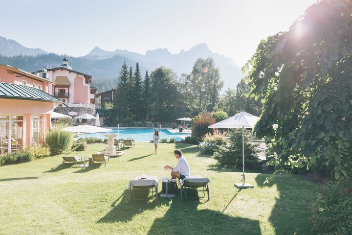 Wellnesshotel ...liebes Rot-Flüh in Graen