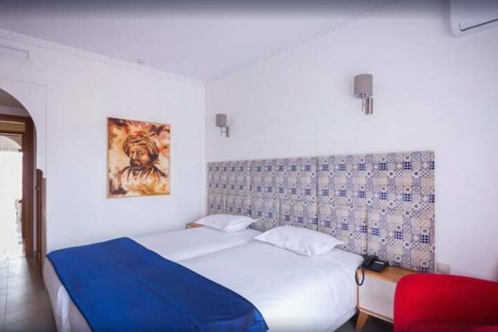 Room 21 of 55