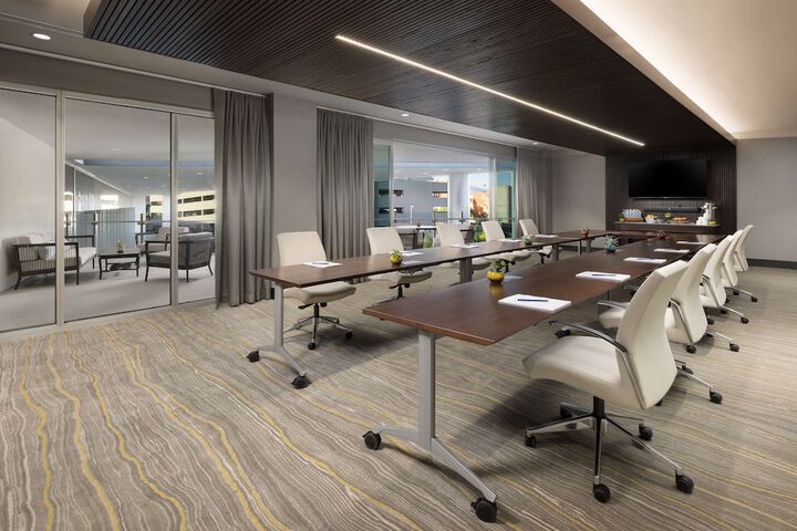 Meeting facility